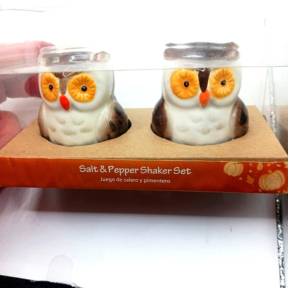 Owl Salt + Pepper Shakers Ceramic New - Picture 1 of 8